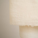 Handgewebter Schal aus 100 % reiner Pashminawolle in naturfarbe mit traditionellem Chasme Bulbul (Augen des Nachtigalls) Muster