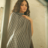 Blau-grauer, handgewebter, 100% reiner Pashmina-Schal mit Karomuster